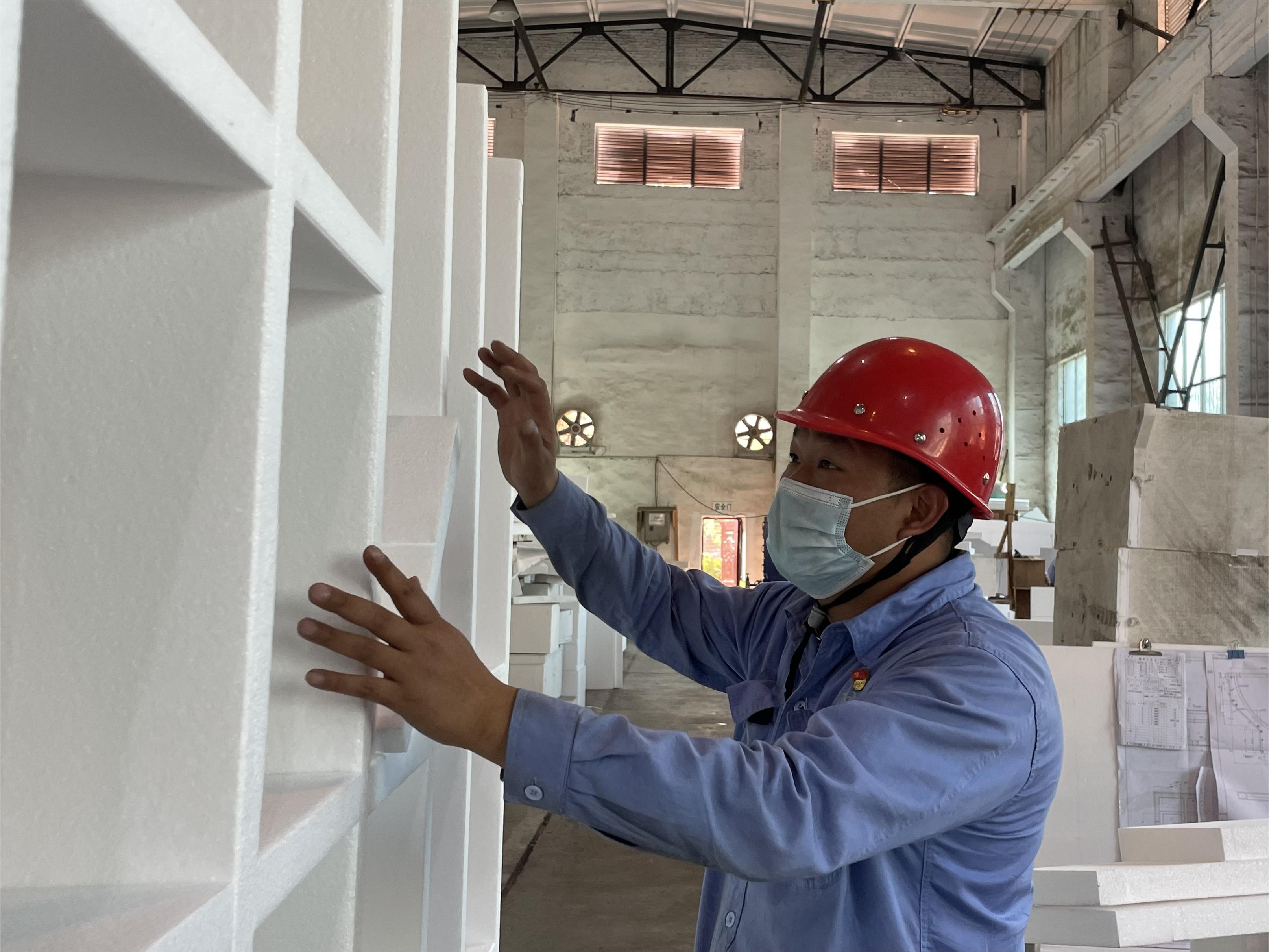 【身邊榜樣】雷建偉：扎根一線深耕耘，力行匠人“模”出彩